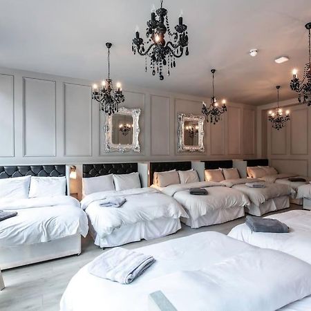 The V.I.P Suite - Sleeps 24! Best For Large Groups Liverpool Exteriör bild