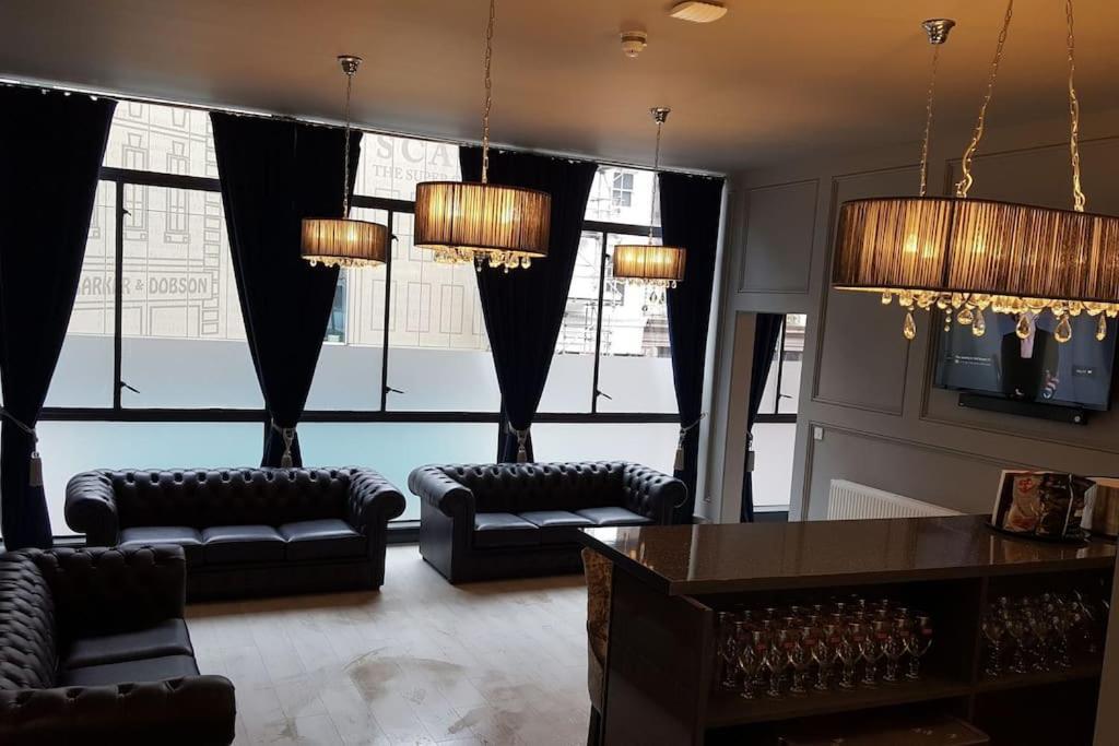 The V.I.P Suite - Sleeps 24! Best For Large Groups Liverpool Exteriör bild