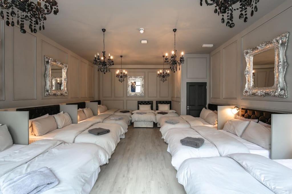 The V.I.P Suite - Sleeps 24! Best For Large Groups Liverpool Exteriör bild