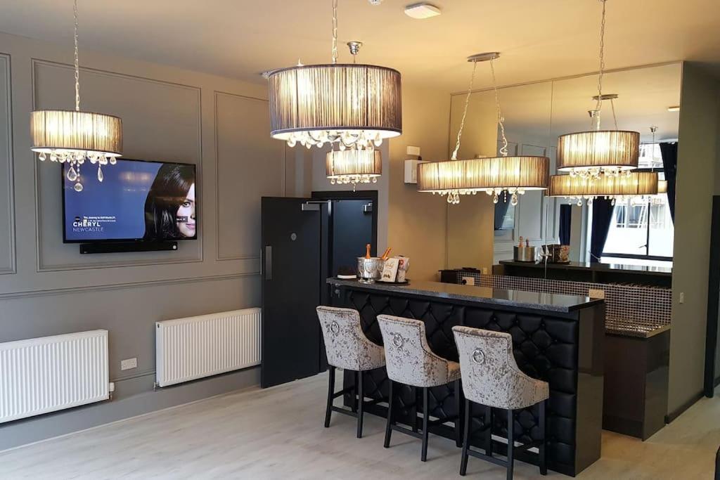 The V.I.P Suite - Sleeps 24! Best For Large Groups Liverpool Exteriör bild