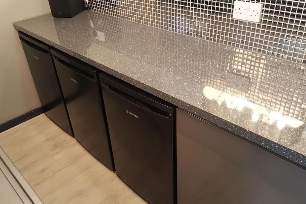 The V.I.P Suite - Sleeps 24! Best For Large Groups Liverpool Exteriör bild