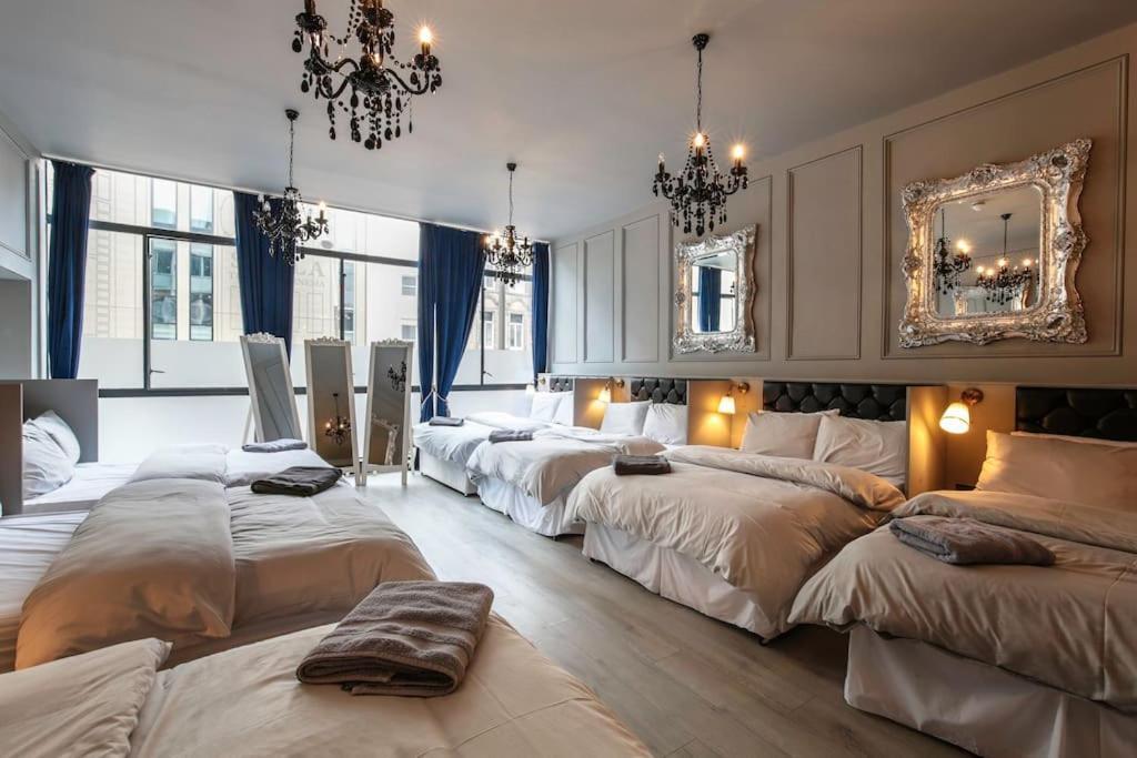 The V.I.P Suite - Sleeps 24! Best For Large Groups Liverpool Exteriör bild
